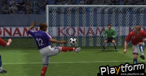 Winning Eleven: Pro Evolution Soccer 2007 (PSP)