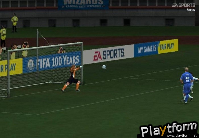 FIFA Soccer 2004 (PC)